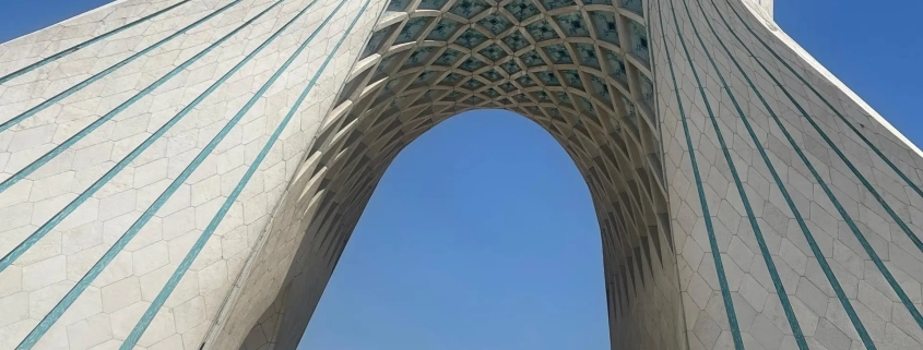 خدمات ویژه آمبولانس خصوصی سفیر حیات | انتقال ایمن بیماران اورژانسی و مراقبت‌های ویژه در تهران، کرج و سراسر ایران با تجهیزات مدرن