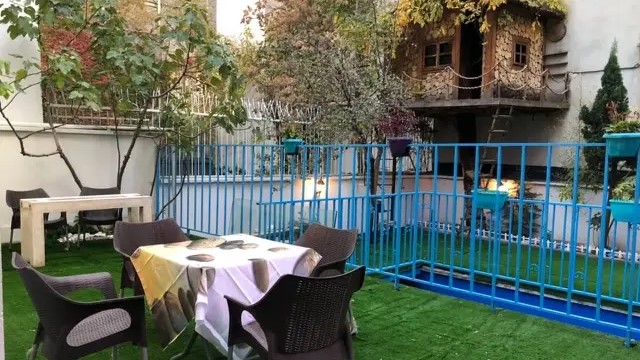 لیست کامل خانه های سالمندان در تهران + بررسی امکانات و هزینه ها | سرای سالمندان زنبق سفید